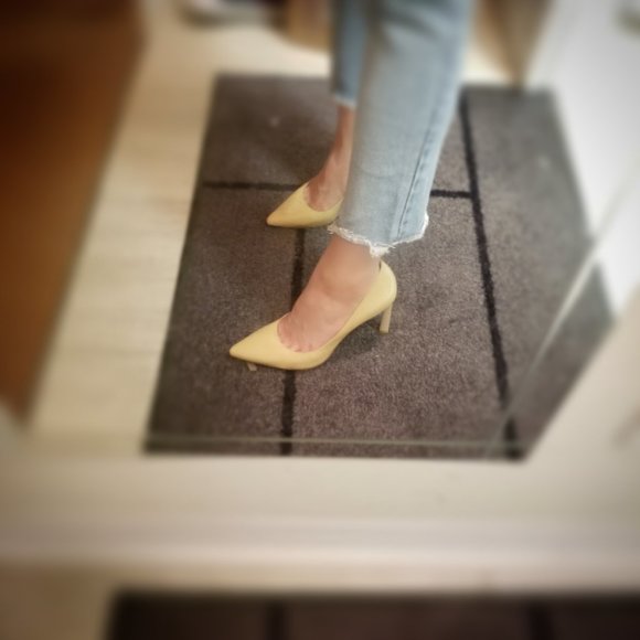 NEW Pelle Moda neutral leather pumps (size 7.5) - Picture 14 of 14